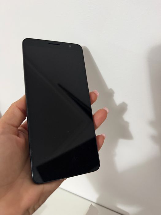 Vand telefon nou in cutie htc 501