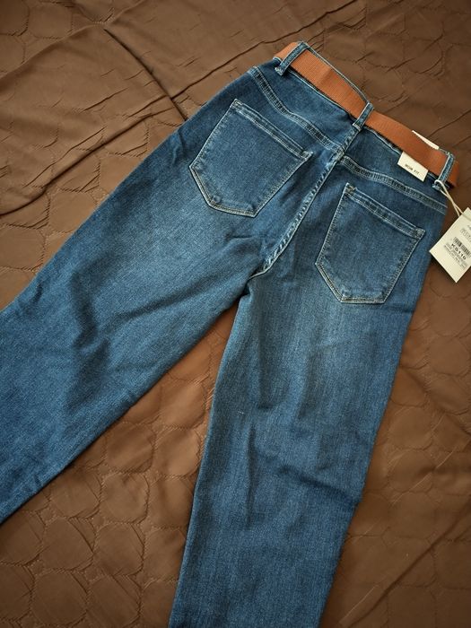 Дънки за бременни