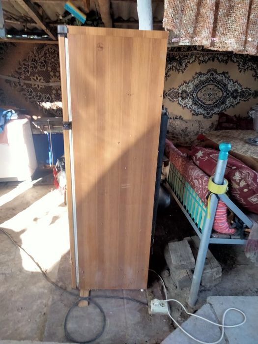 Продаю холодильник