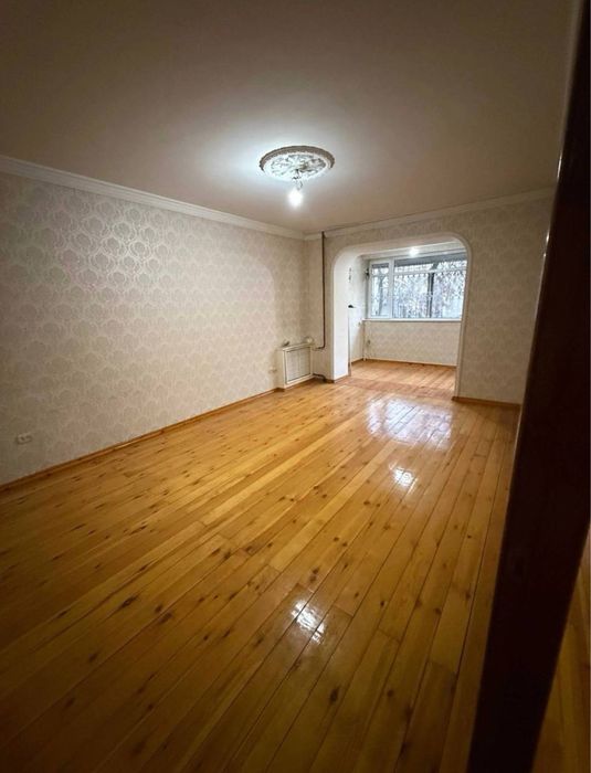 Продается 3х комнатная квартира,массив Эльбек,мирабадский район,80м2
