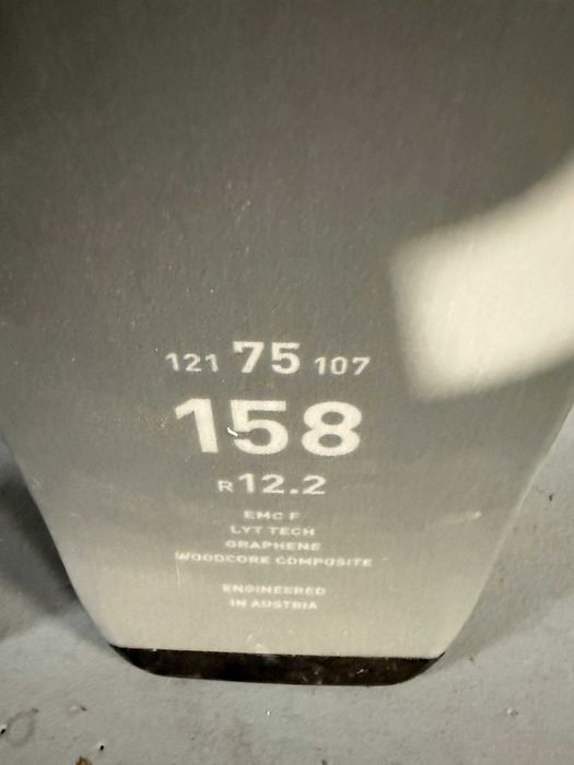 schi head real joy L158cm