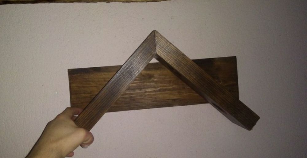 Поставка / стойка за бутилки вино