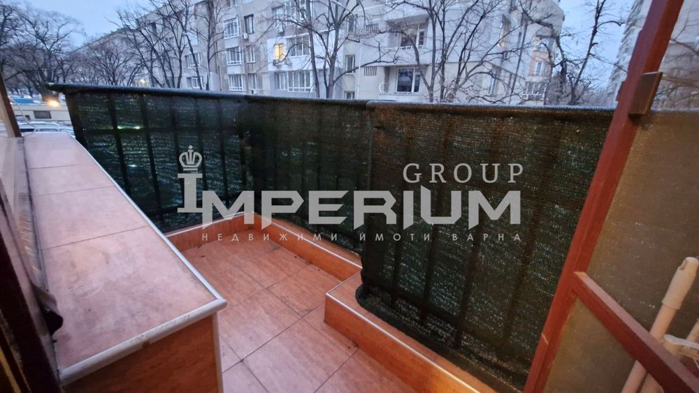 ГОЛЯМ Едностаен апартамент под наем в района на Спортна зала, гр. Вар