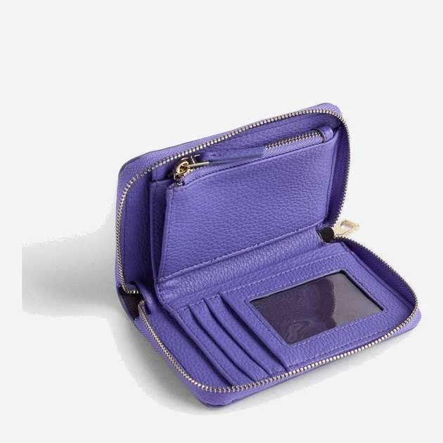 Дамски портфейли Parfois и козметични чантичка.