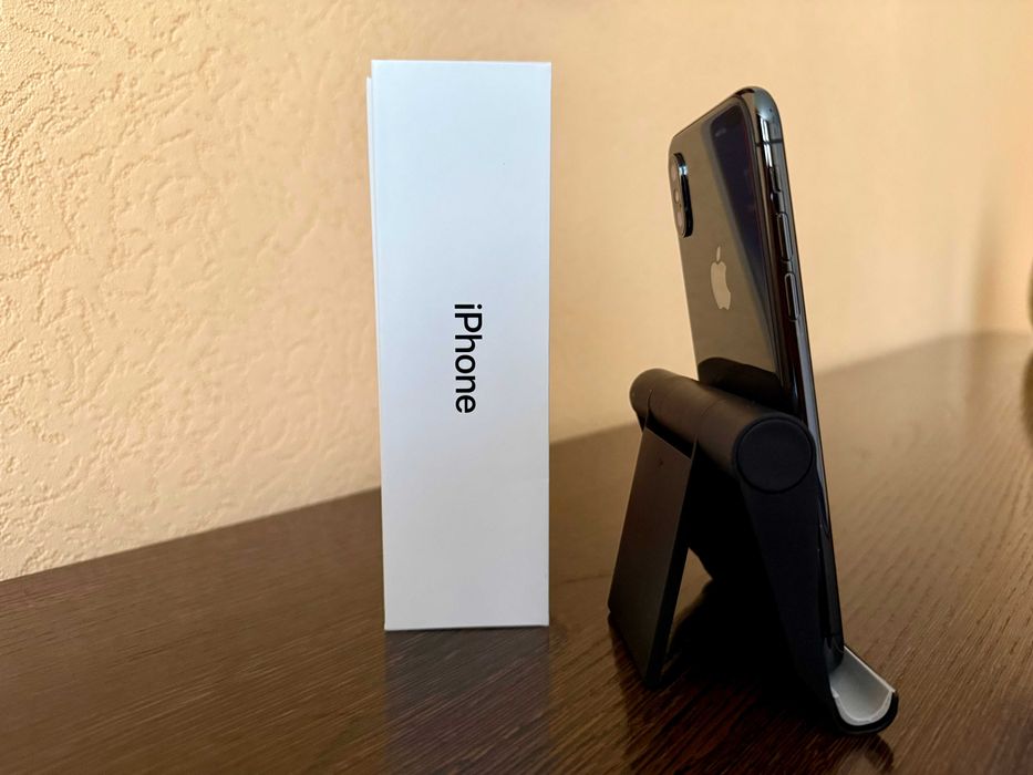 iPhone X (в отличном состоянии)