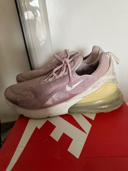 Дамски маратонки Nike