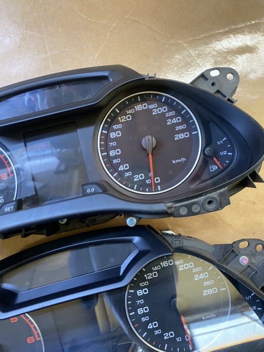Километраж за Ауди Audi A4 дизел A4 b8 8k0920930 c табло оригинал б8