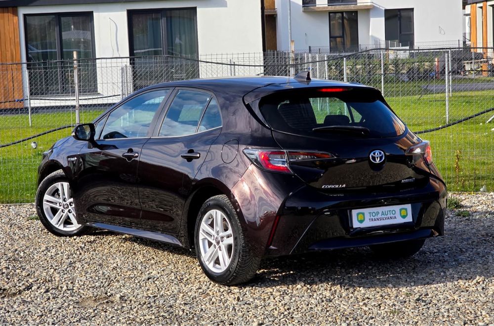 Toyota Corolla Hybrid //Rate//