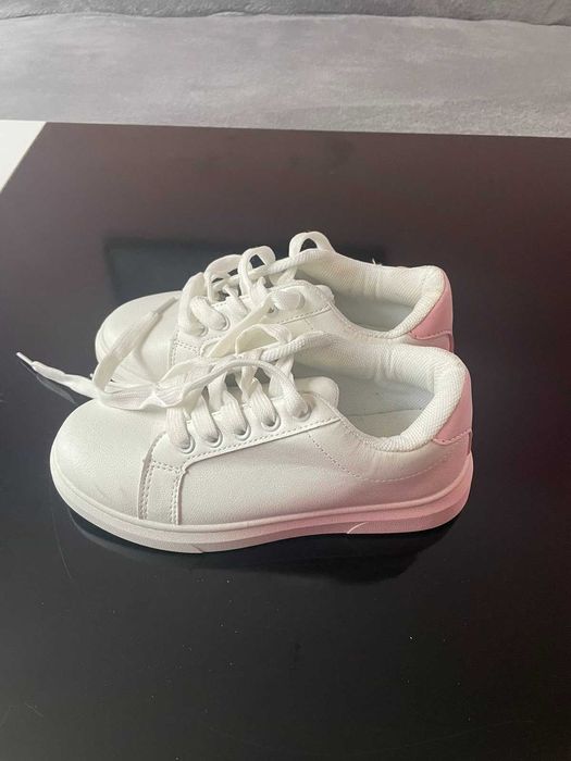 Детски обувки за момиче