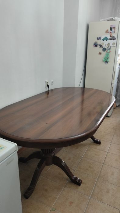 Продается стол гостевой