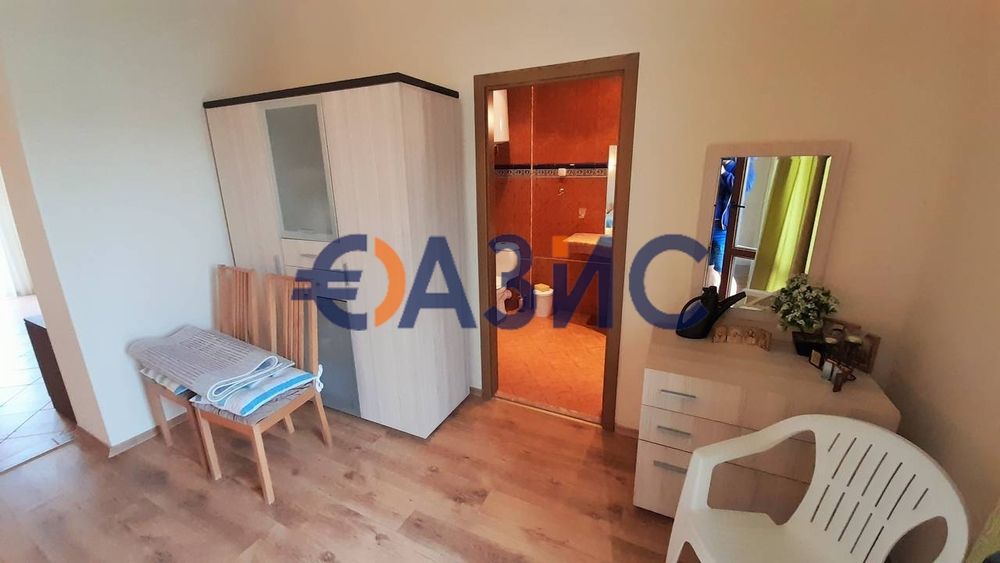 Продава се Двустаен апартамент в к.к. Елените - 72 кв.м за 882 €/кв.м - Снимка #13