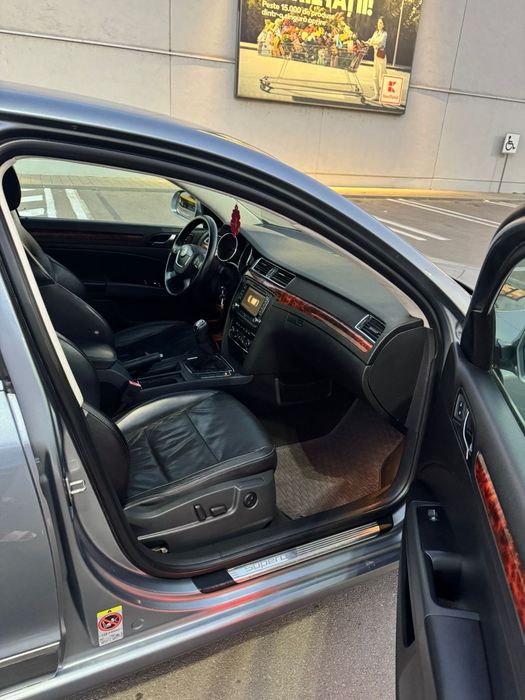 Vând Skoda Superb 2.0 diesel An Fab 2011