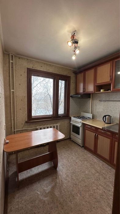 Продам квартиру 1-комнатную , район Черемушки