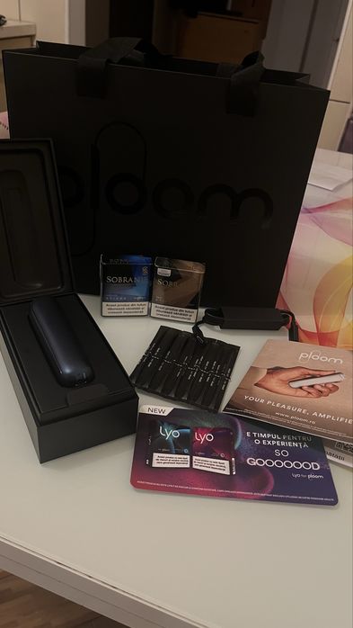 Ploom AURA + 2 pachete de Sobranie