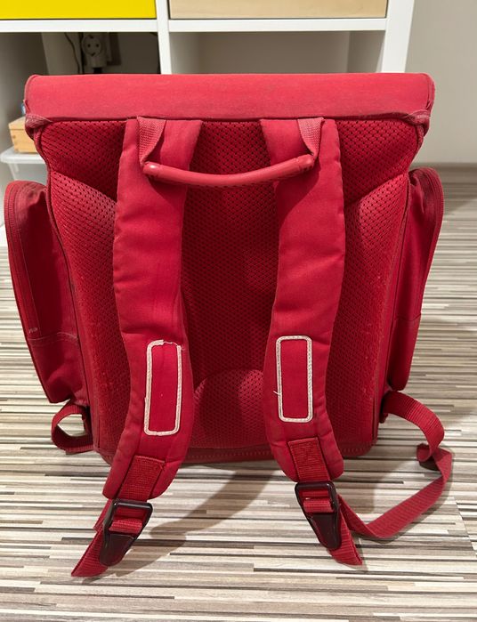 Раница на училище