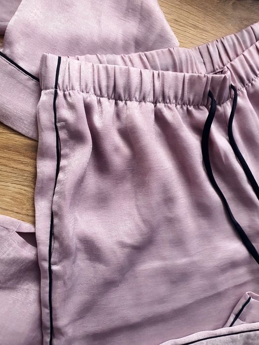 Victoria’s Secret Set Pijama Satinat / Loungewear – XS Regular se potriveşte şi pentru S