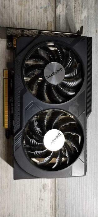 Placa video GIGABYTE rtx 4060 SIGILATA PE SURUB