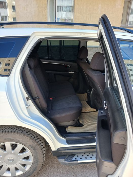 Hyundai santafe 2012года