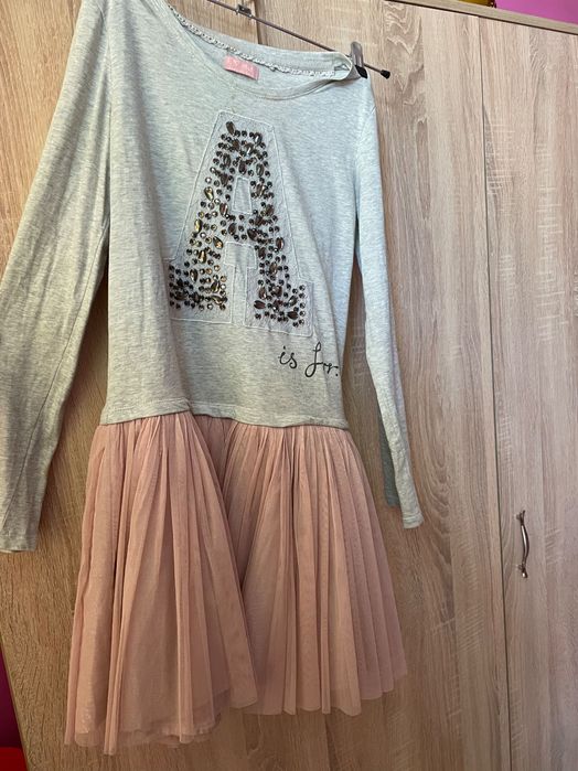 Рокля с дълъг ръкав