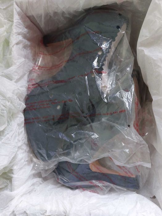 Затворени обукви на висок ток от син велур