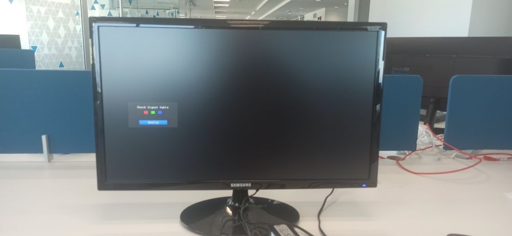 24" Монитор Samsung S24D330 / Full HD -  За офис и дома