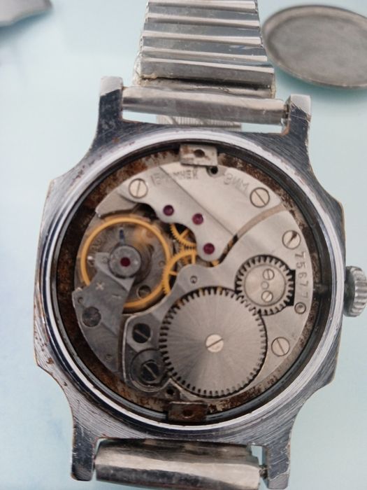 Руски ръчен мъжки механичен часовник ЗИМ