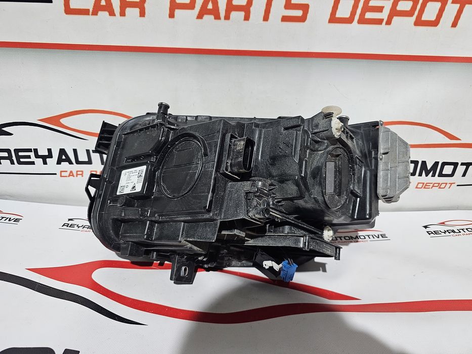 Far dreapta multibeam led Mercedes GLB X247 dupa 2019 cod A2479069604