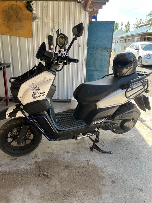 Продам Мопед Танк  175 куб