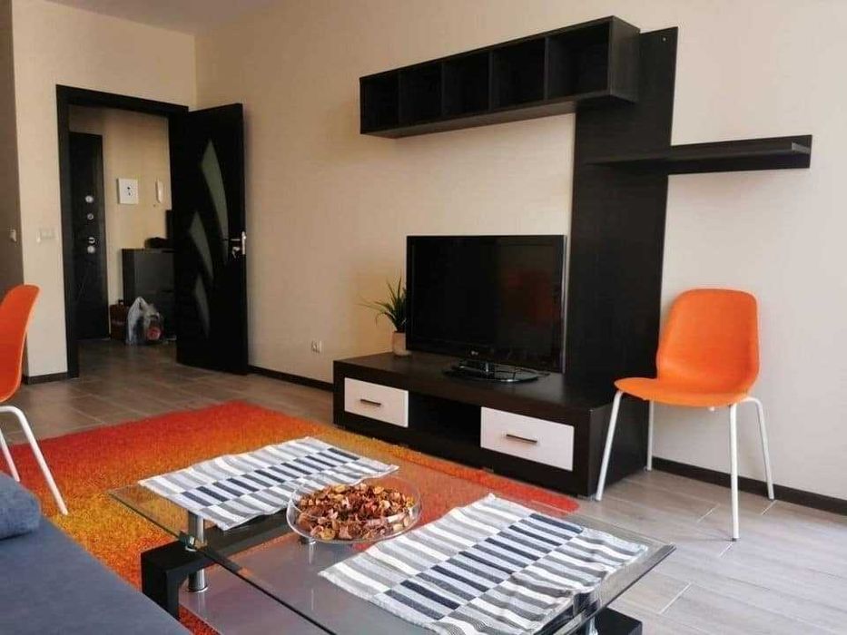 Дава се под наем Двустаен апартамент в София, Витоша - 72 кв.м за 425 € - Снимка #1