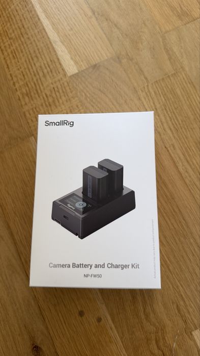 Incarcator baterii SmallRig + 3 baterii NP-FW50