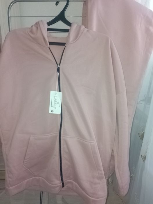 Продам новый спортивный костюм