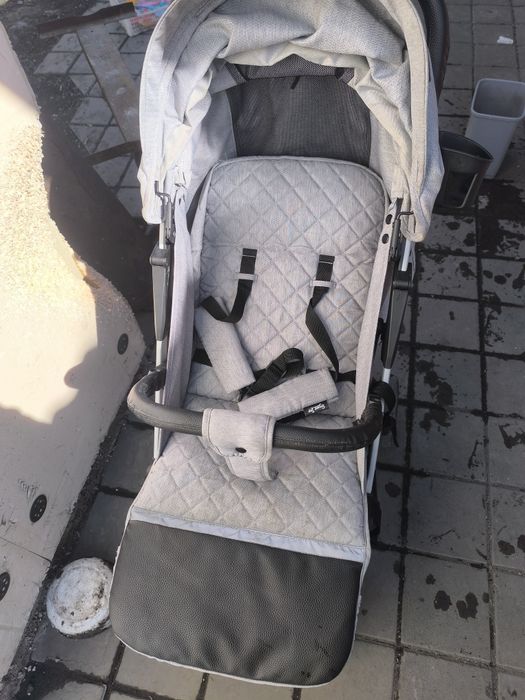 Продаю детскую коляску