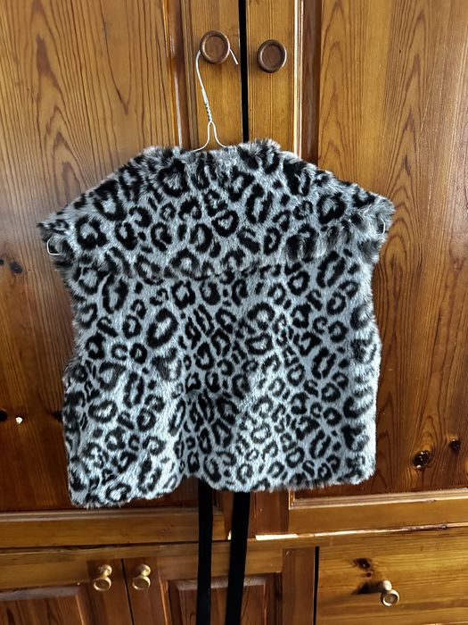 Дамски елеци - различни модели