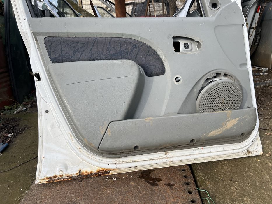 Usa dacia logan faza 1