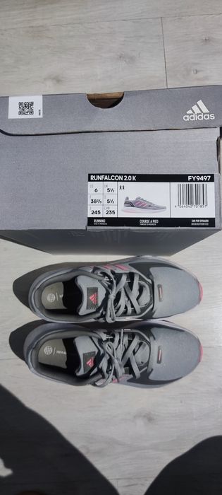 Маратонки Адидас