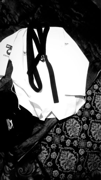 Таеквандо форма янги керески кукивон қора белбоқлари блан идеал янги