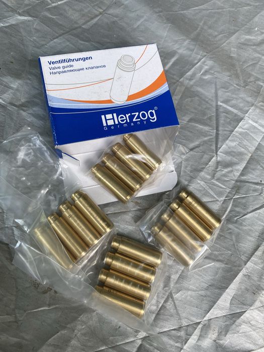 Продам Бронзовые втулки на Приору