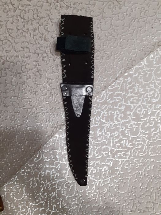 100% Кожена Каниа