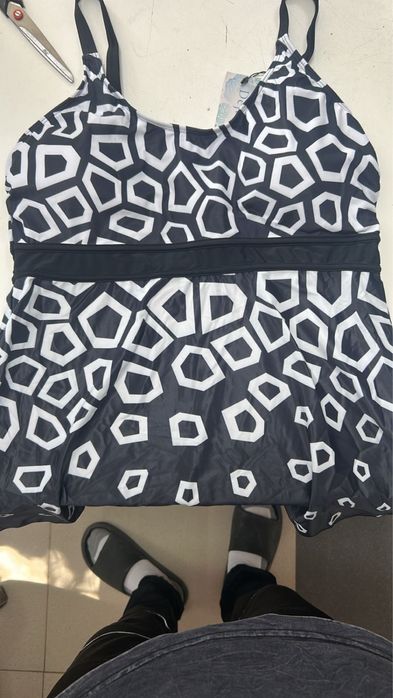 Продам Новый Купальник