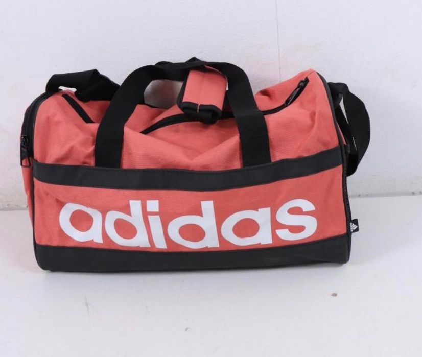 Adidas малък сак за фитнес нов