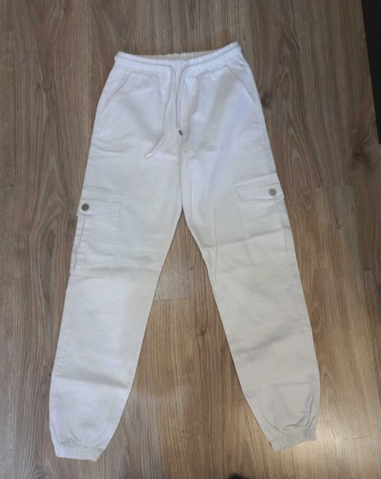 Лот за всички дрехи  50лв.