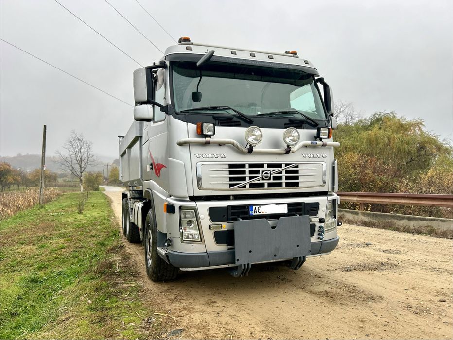 Autobasculanta volvo fh16 6x4,cap tractor
