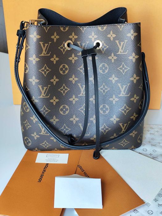 Louis Vuitton Дамска Чанта Mонограм Просторна Стилна с Елегантна форма