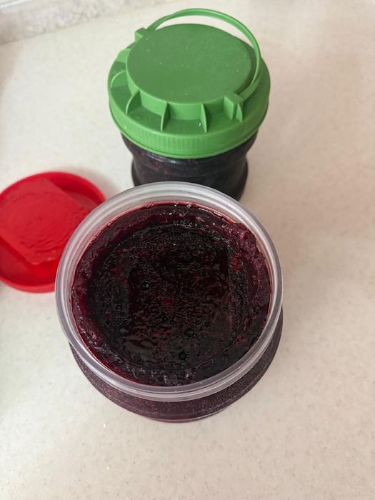 Малиновое ,клубничное ,ежемалиновое  3000 тенге