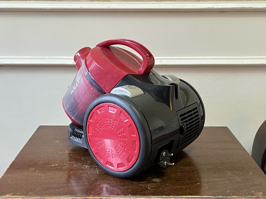 Пылесос HALEY HY-925