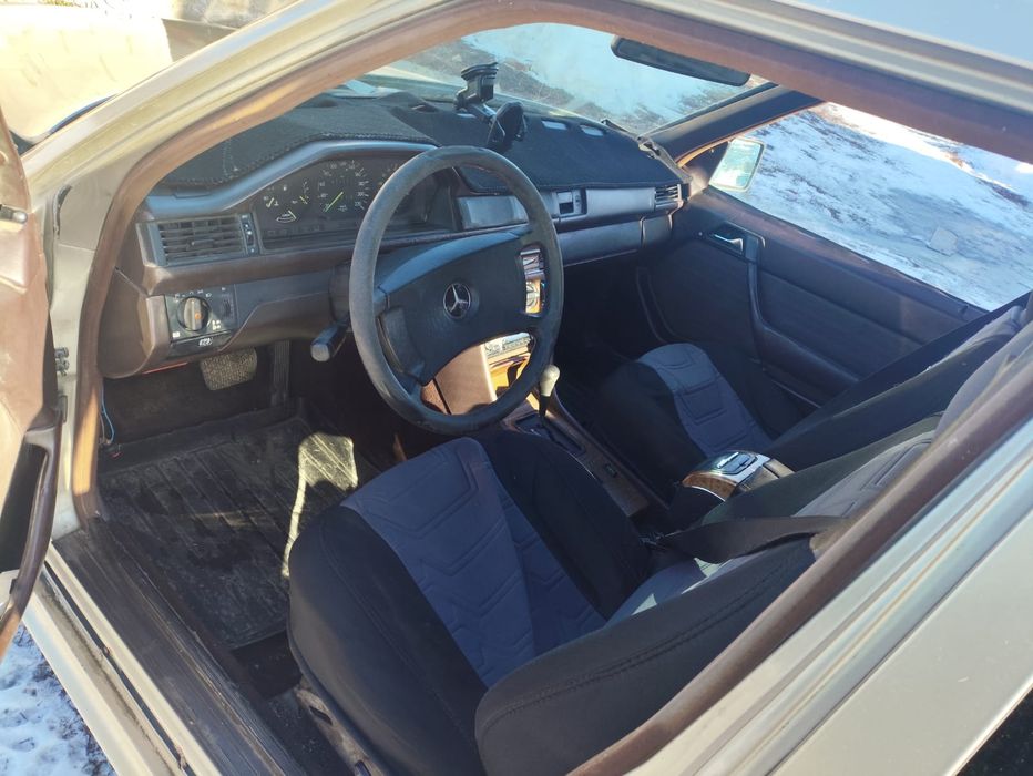 Продам Мерседес 124