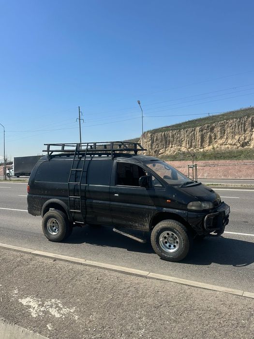 Mitsubishi Delica