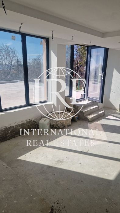 Продава се Къща в Варна, м-т Акчелар - 430 кв.м за 1745 €/кв.м - Снимка #9