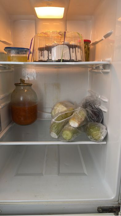 Продам холодильник