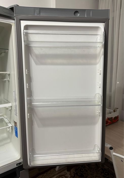 Холодильник Indesit